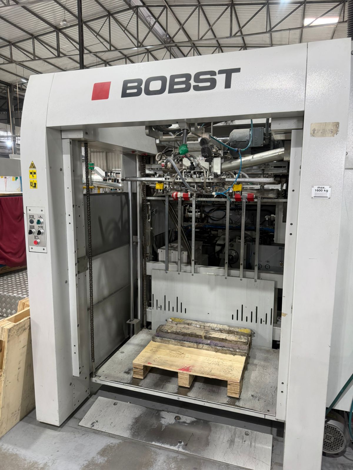 Corte e vinco BOBST
